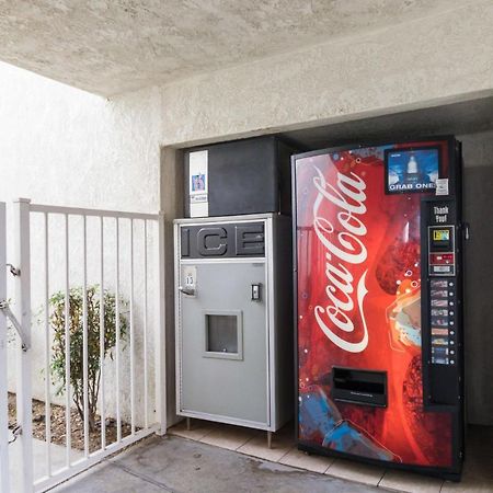 Motel 6 Hemet Exterior photo