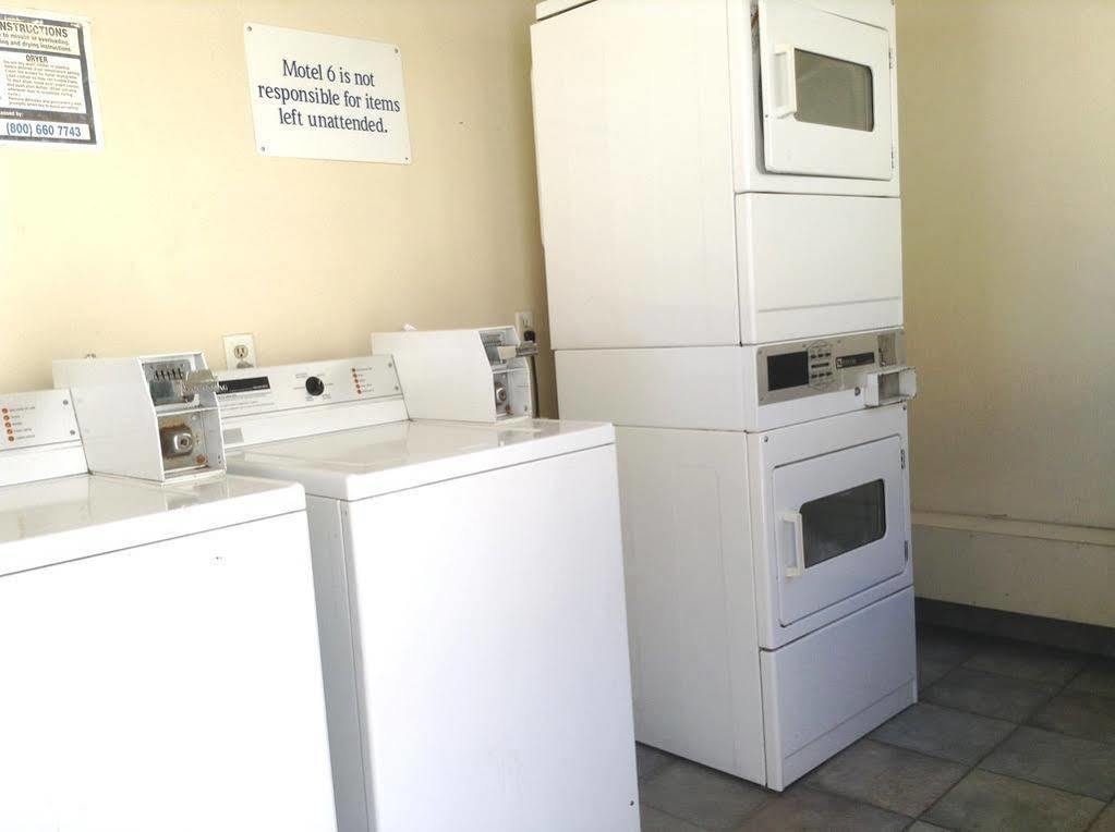 Motel 6 Hemet Exterior photo