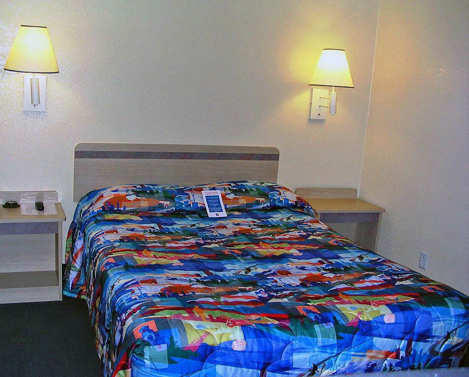 Motel 6 Hemet Room photo