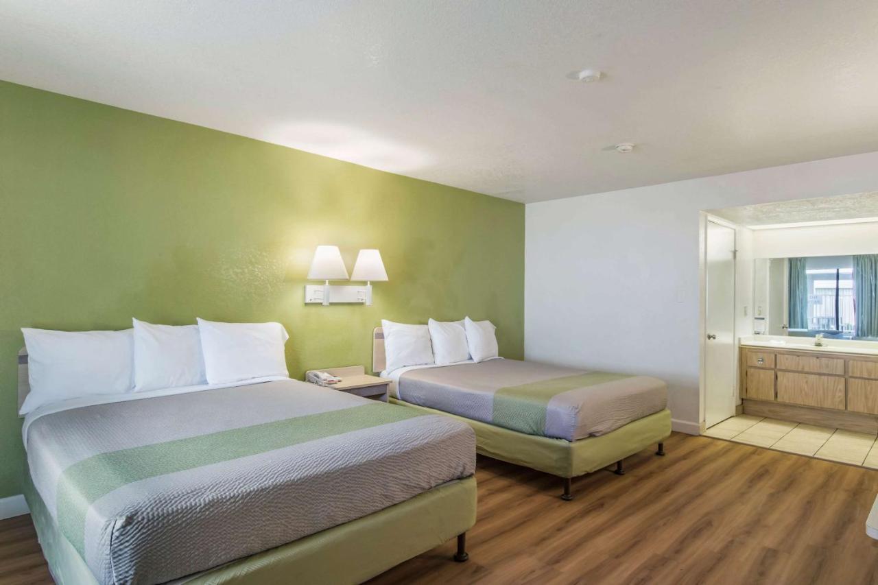 Motel 6 Hemet Exterior photo