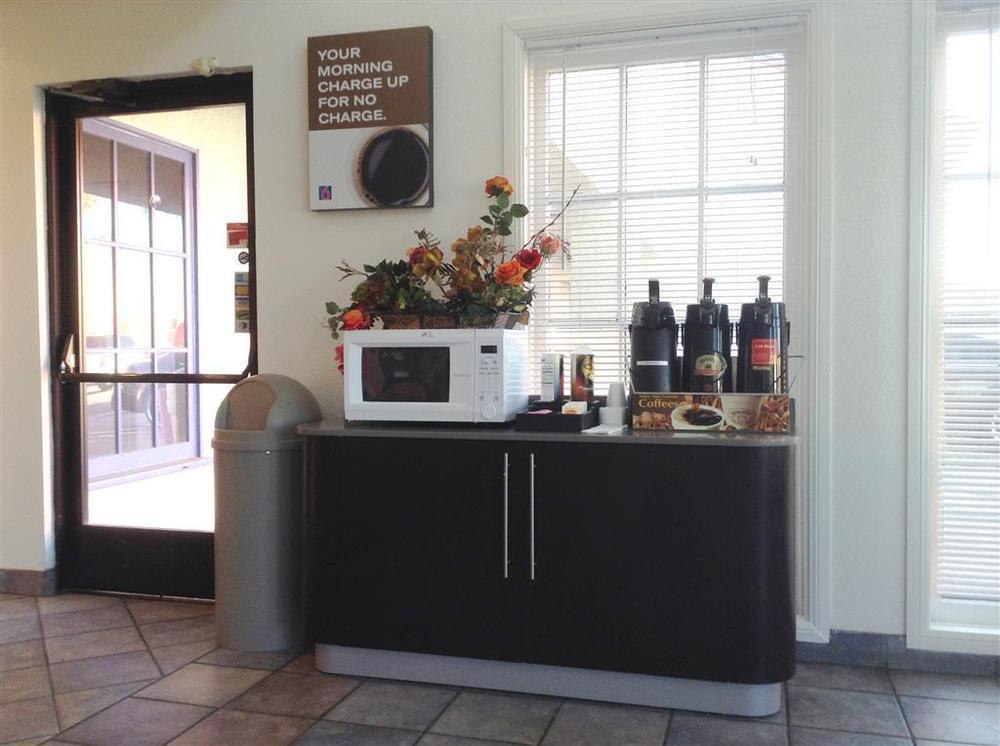Motel 6 Hemet Interior photo